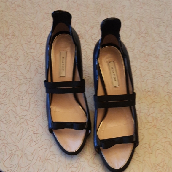 High heels / Pumps - Picture 2 of 6